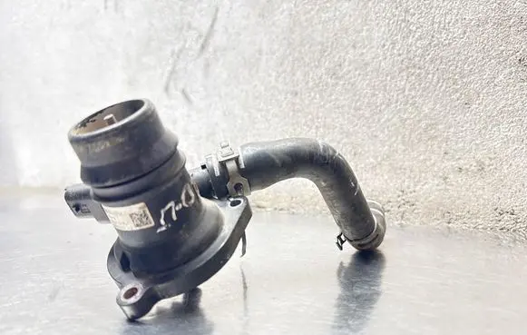 Opel Meriva B Thermostat housing 55565336 323933333 100312