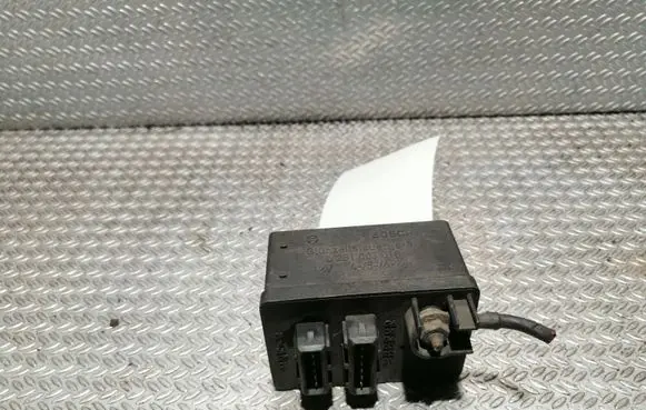 Fiat Ducato Glow plug pre-heat relay 0281003018