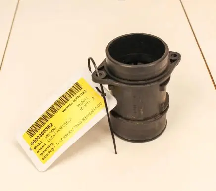 Renault Megane III Mass air flow meter 8200682558B