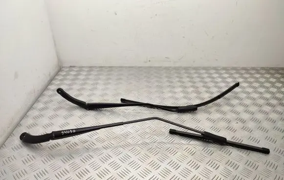 Renault Captur Front wiper blade arm 288818445R 288867952R