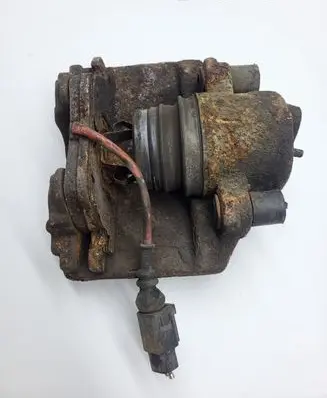 Volkswagen Golf Plus Front brake caliper