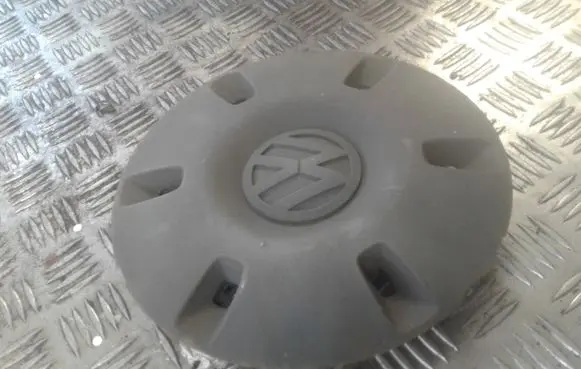 Volkswagen Crafter R16 wheel hub/cap/trim A9064010025