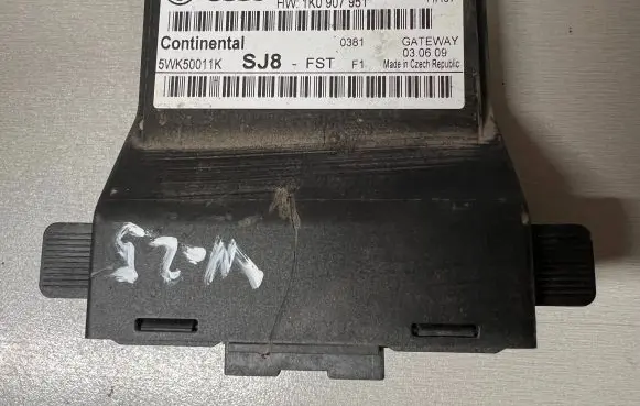Volkswagen Golf V Other control units/modules 1K0907530S 5WK50011K 1K0907951