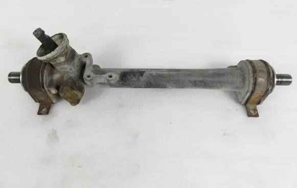 Volkswagen Golf II Steering rack 357419105