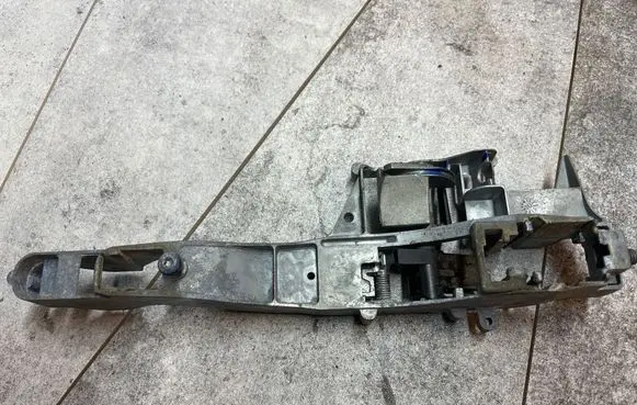 Citroen C4 Grand Picasso Rear door exterior handle/bracket 
