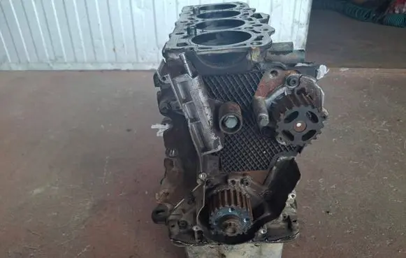 Seat Leon (1M) Engine block 038103021AA ARL