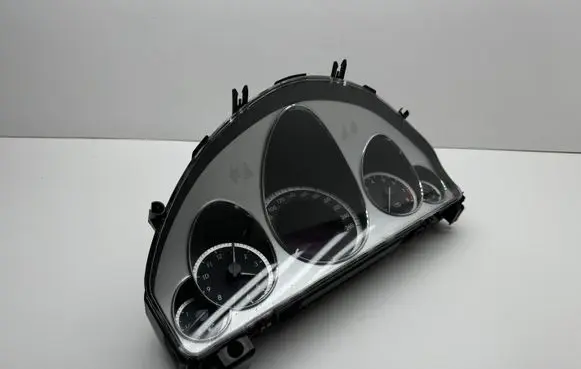 Mercedes-Benz E W212 Speedometer (instrument cluster) A2129004013 2129013902 2049021203