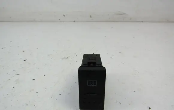 Volkswagen Polo III 6N 6N2 6NF Windscreen/window heater switch 