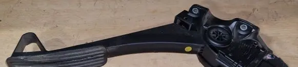 Volvo S60 Accelerator throttle pedal 30715173