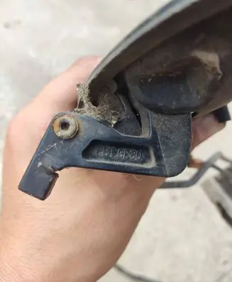 Mazda 323 Front door lock BC6A58310C