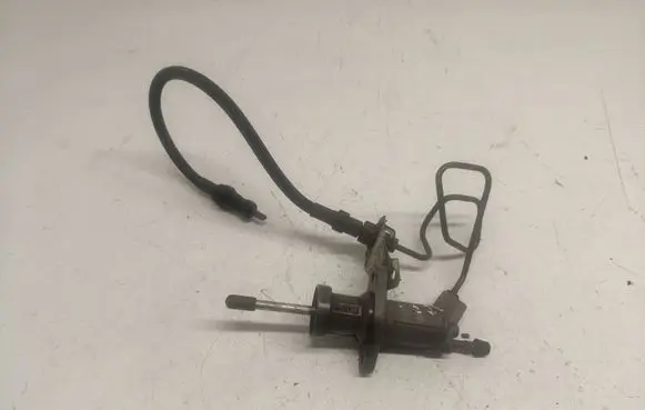 BMW 3 E46 Clutch slave cylinder 6740
