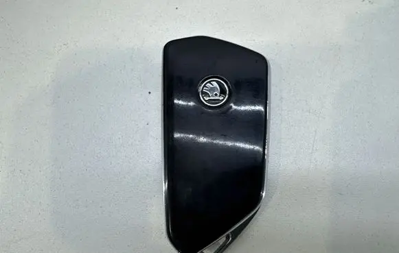 Skoda Enyaq iV Ignition key/card