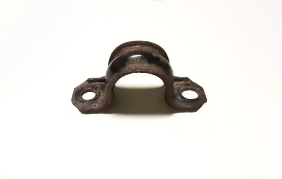 Nissan Qashqai Sway bar bush bracket, rear 