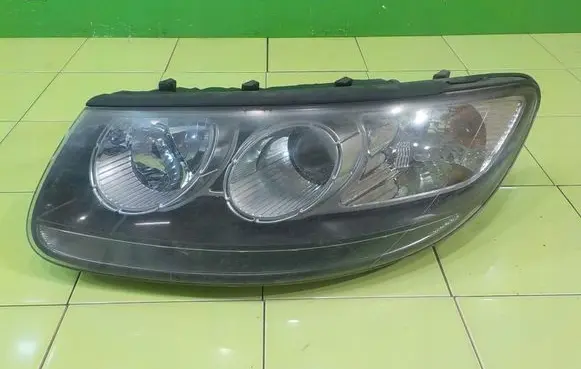 Hyundai Santa Fe Headlight/headlamp PRZOD