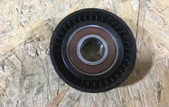 Porsche Macan (95B) Alternator belt tensioner 9A7903133