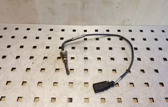 Audi A5 8T 8F Exhaust gas temperature sensor 059906088A
