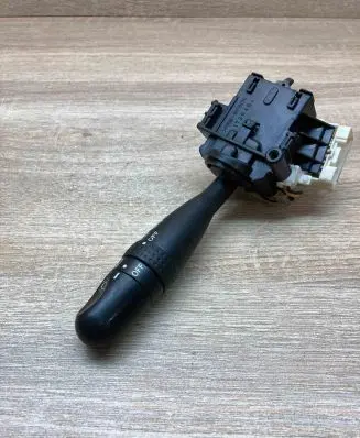 Toyota Corolla Verso E121 Indicator stalk 1736481
