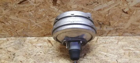 BMW 7 E65 E66 Brake booster 6753817