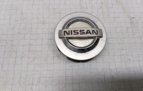 Nissan Almera Tino Original wheel cap