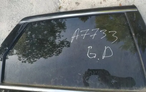 Hyundai ix 55 Rear door window glass