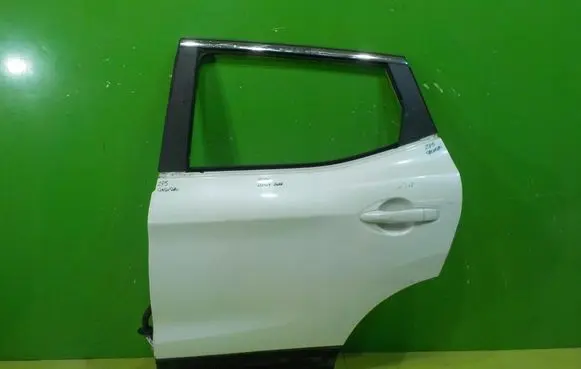 Nissan Qashqai Rear door ZP5