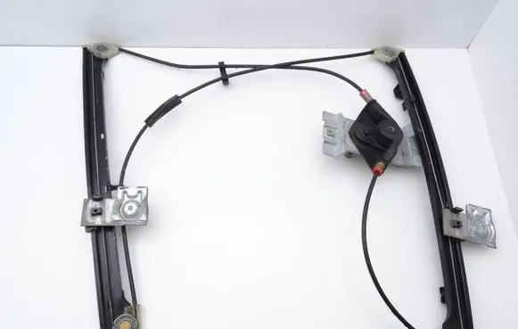 Volkswagen Golf III Front door manual window regulator 1H0837402B