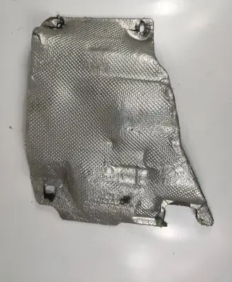 Peugeot 3008 I Heat shield in engine bay 9687570180