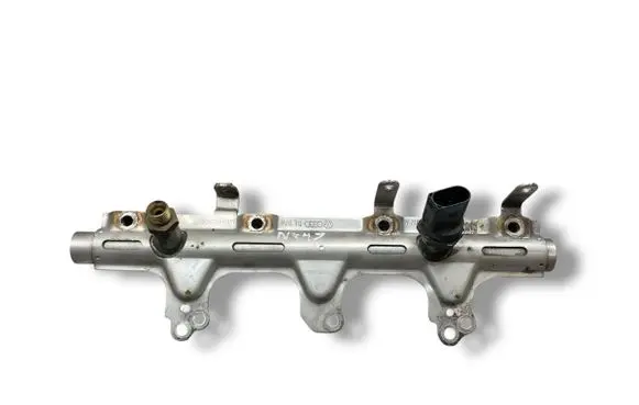 Audi A5 Sportback 8TA Fuel main line pipe 06J133317M