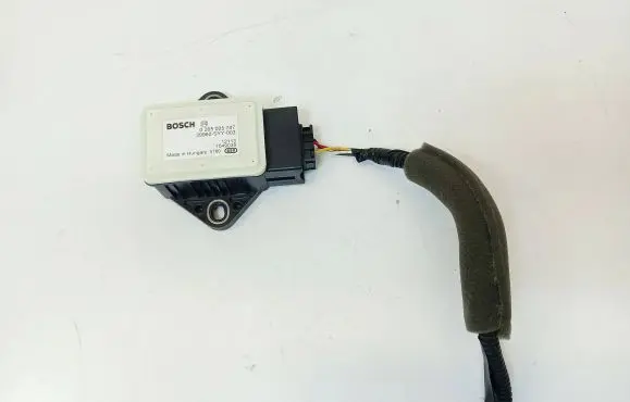 Honda CR-V Airbag deployment crash/impact sensor 39960SYY003 7049038 0265005747
