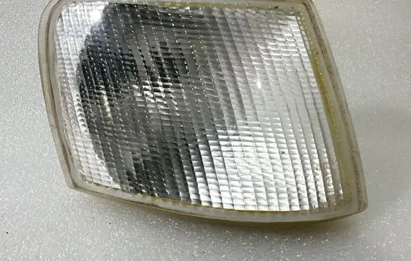 Ford Fiesta Front indicator light 084311523
