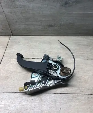 Mercedes-Benz E W212 Handbrake/parking brake lever assembly A2044201584