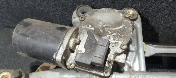 Ford Mondeo MK I Wiper motor 93BB17B571AC