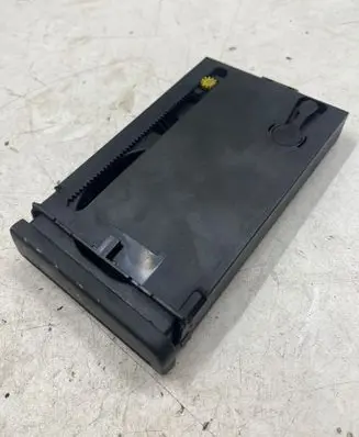 Audi A4 S4 B6 8E 8H Cup holder 8E1862534J 071102015657