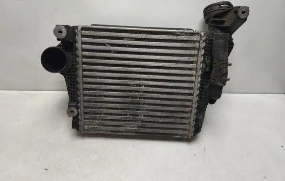 Porsche Macan (95B) Intercooler radiator 95B145804B