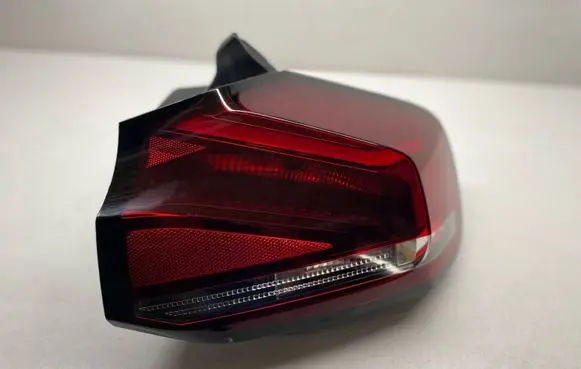 Citroen C4 III e-C4 Rear/tail lights 9831100080