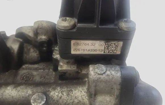 Jaguar XE EGR valve G4D39D475AA 704924050 5027643200