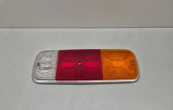 Mercedes-Benz Sprinter W901 W902 W903 W904 Tail light lenses A0008260510