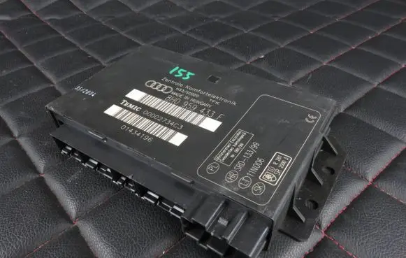 Audi A4 S4 B6 8E 8H Comfort/convenience module 8H0959433F 01434196 00002734C3