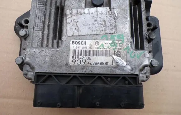 Alfa Romeo 159 Engine control unit/module ECU 0281015160