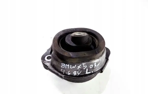 BMW X5 E53 Engine mount bracket
