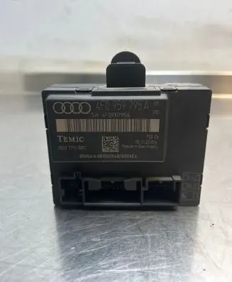 Audi Q7 4L Door control unit/module 4F0959795A 4F0910795A 0033TFK0001
