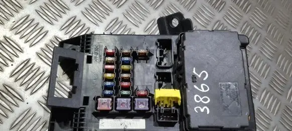 Toyota Avensis T220 Fuse box set 8264105011 82641-05011