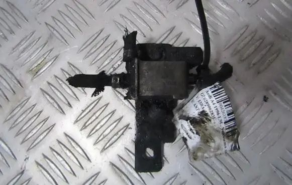 Audi A4 S4 B5 8D Turbo solenoid valve 028906283F 95T206