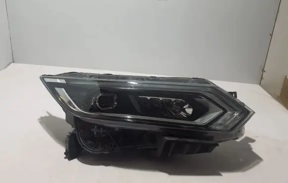 Nissan Qashqai Headlight/headlamp 26010HV05B