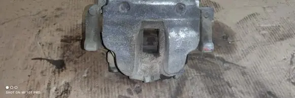 Volvo XC60 Front brake caliper 31471664