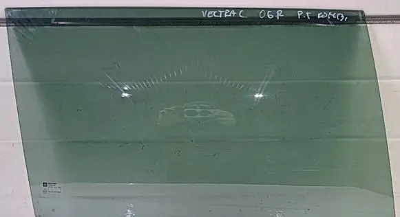 Opel Vectra C Sliding door window/glass 