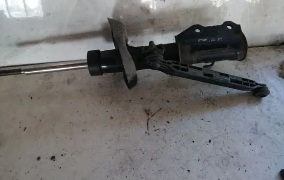 Opel Insignia A Front shock absorber/damper 13347475