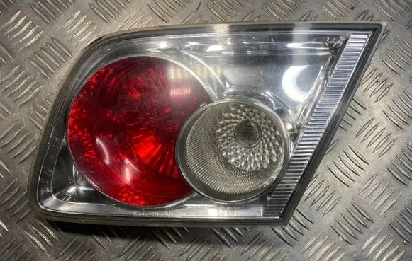 Mazda 6 Tailgate rear/tail lights 22661971