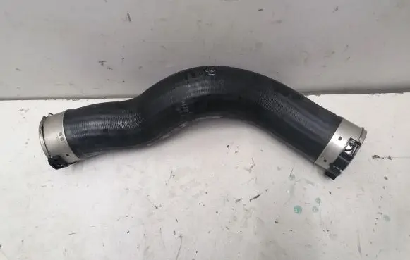 Intercooler hose/pipe