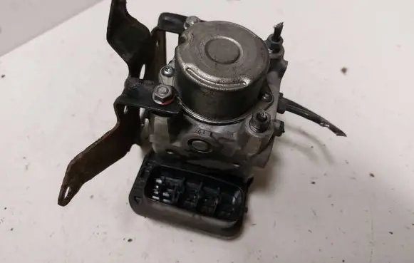 Suzuki Jimny ABS Pump 1338000250 7005392
